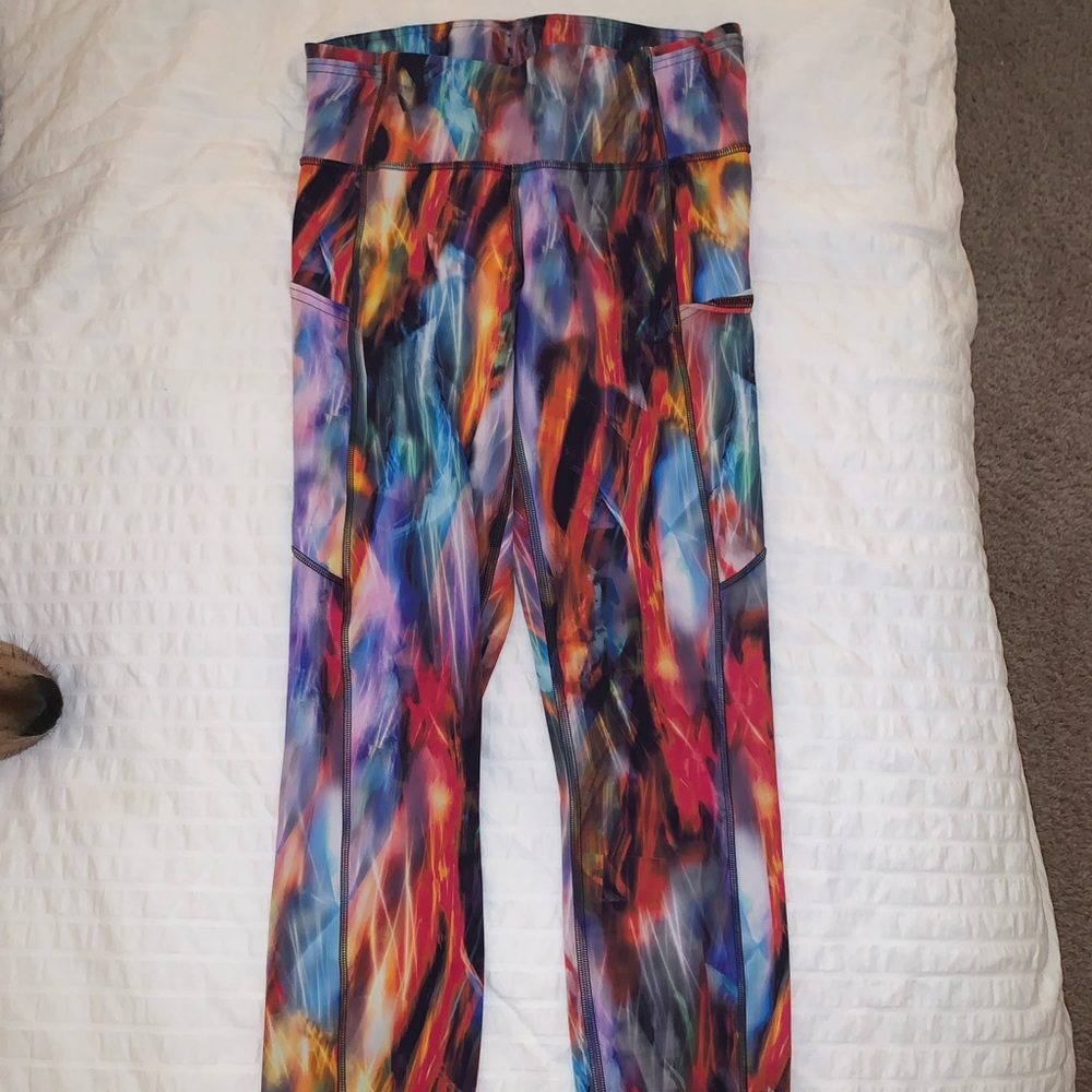 NWOT RARE Lululemon Fast and Free 23” Size 6 Multicolor